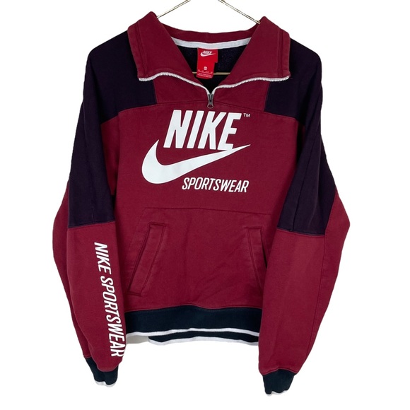 Nike Sportswear Colorblock Graphic Athletic Performance Pullover Sweatshirt - Picture 4 of 16